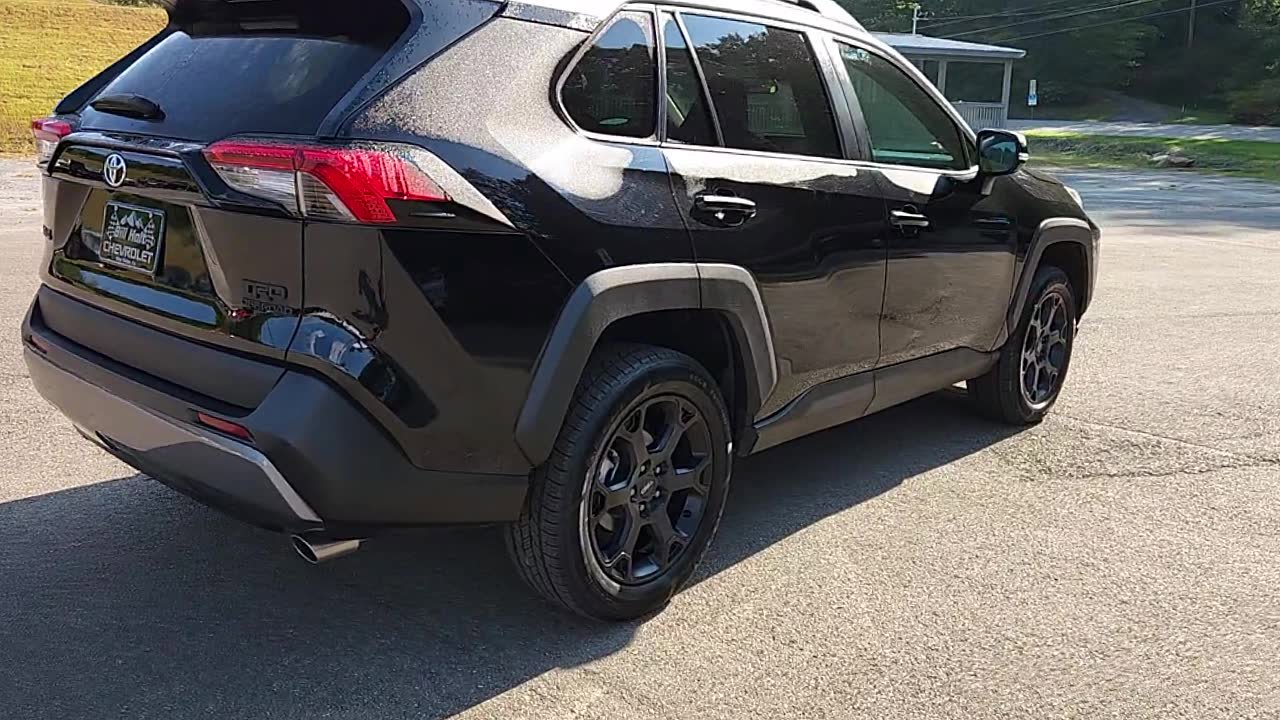 Used 2021 Toyota RAV4 TRD Off-Road image 8