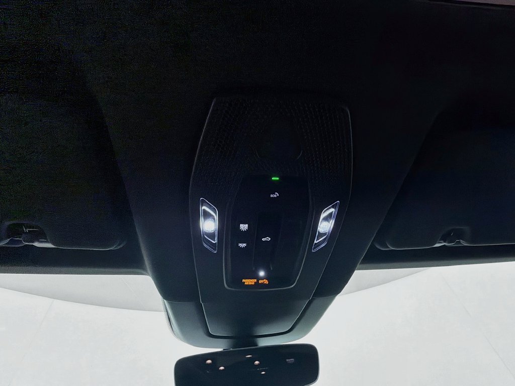 New 2026 Porsche Cayenne Electric AWD/4WD image 14