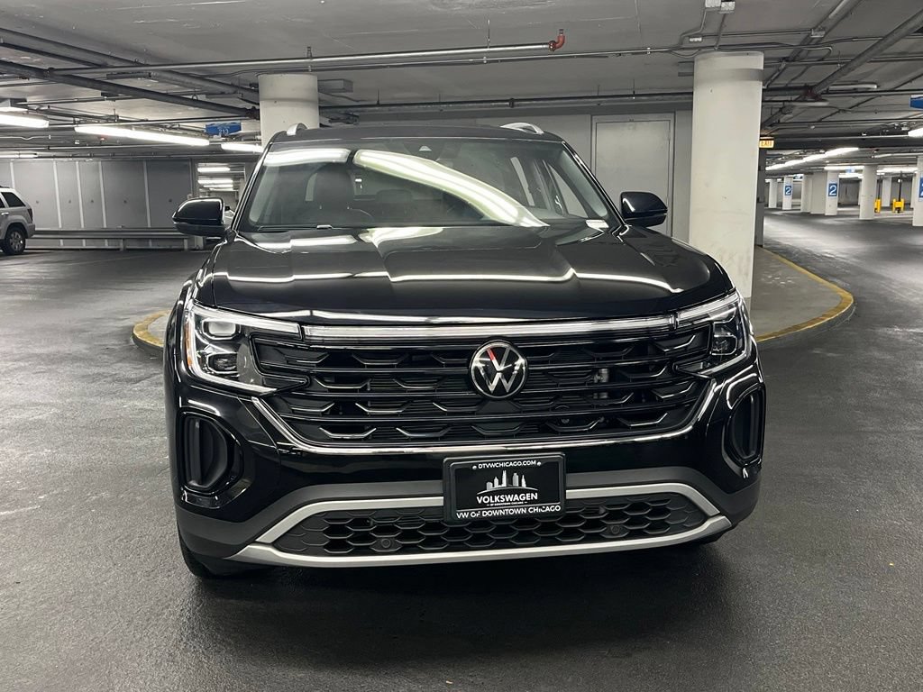 Used 2025 Volkswagen Atlas Cross Sport SE AWD/4WD image 31