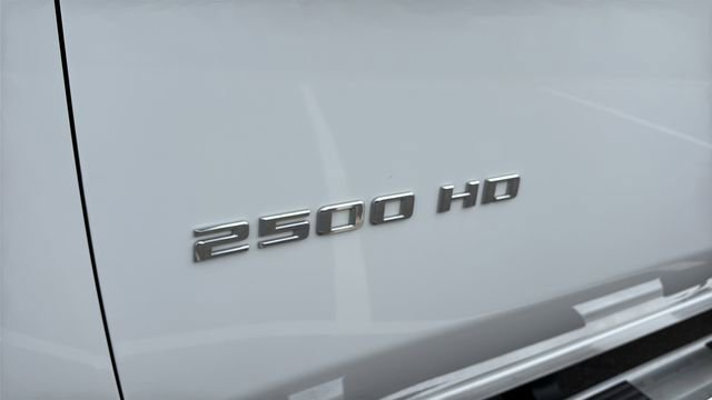 Used 2022 Chevrolet Silverado 2500 LTZ w/ LTZ Plus Package image 40