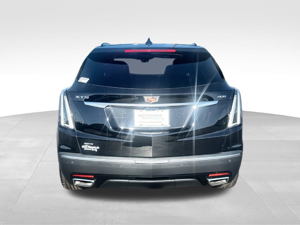 Used 2023 Cadillac XT5 Sportv w/ Technology Package AWD/4WD image 8