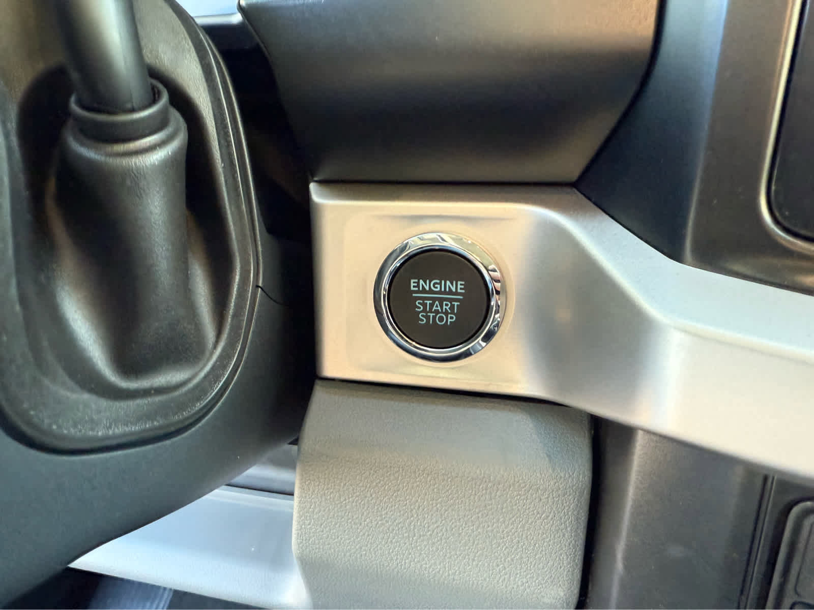 New 2025 Ford F350 XLT w/ Black Appearance Package image 17