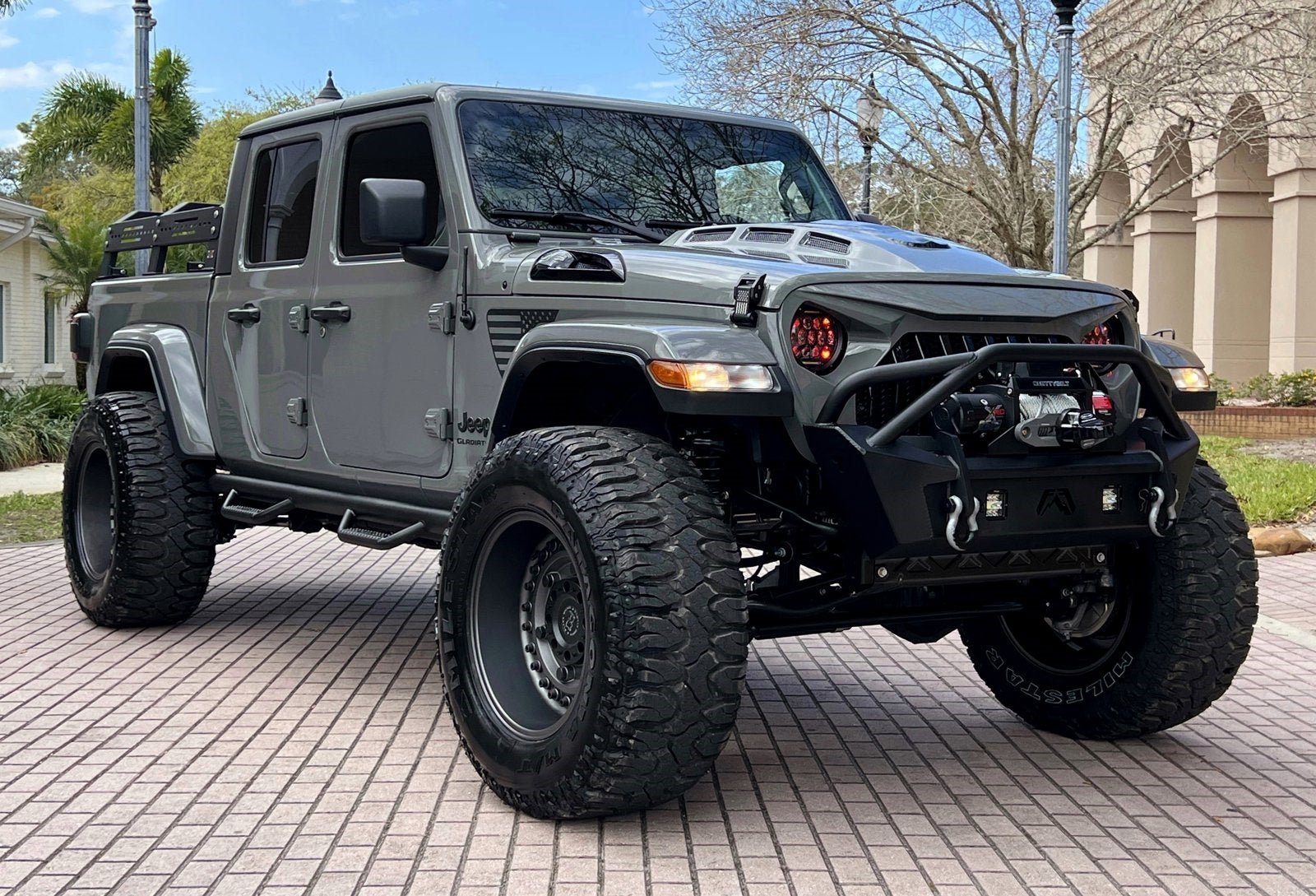 Used 2022 Jeep Gladiator Sport AWD/4WD image 1