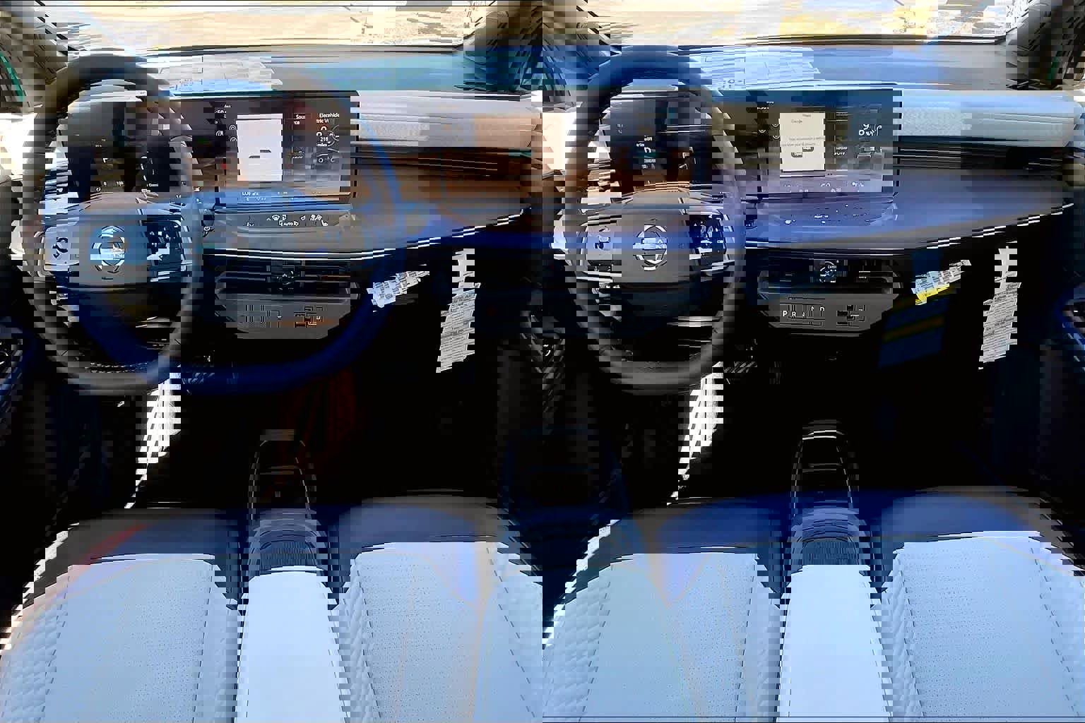 New 2026 Nissan Leaf Platinum+ image 5