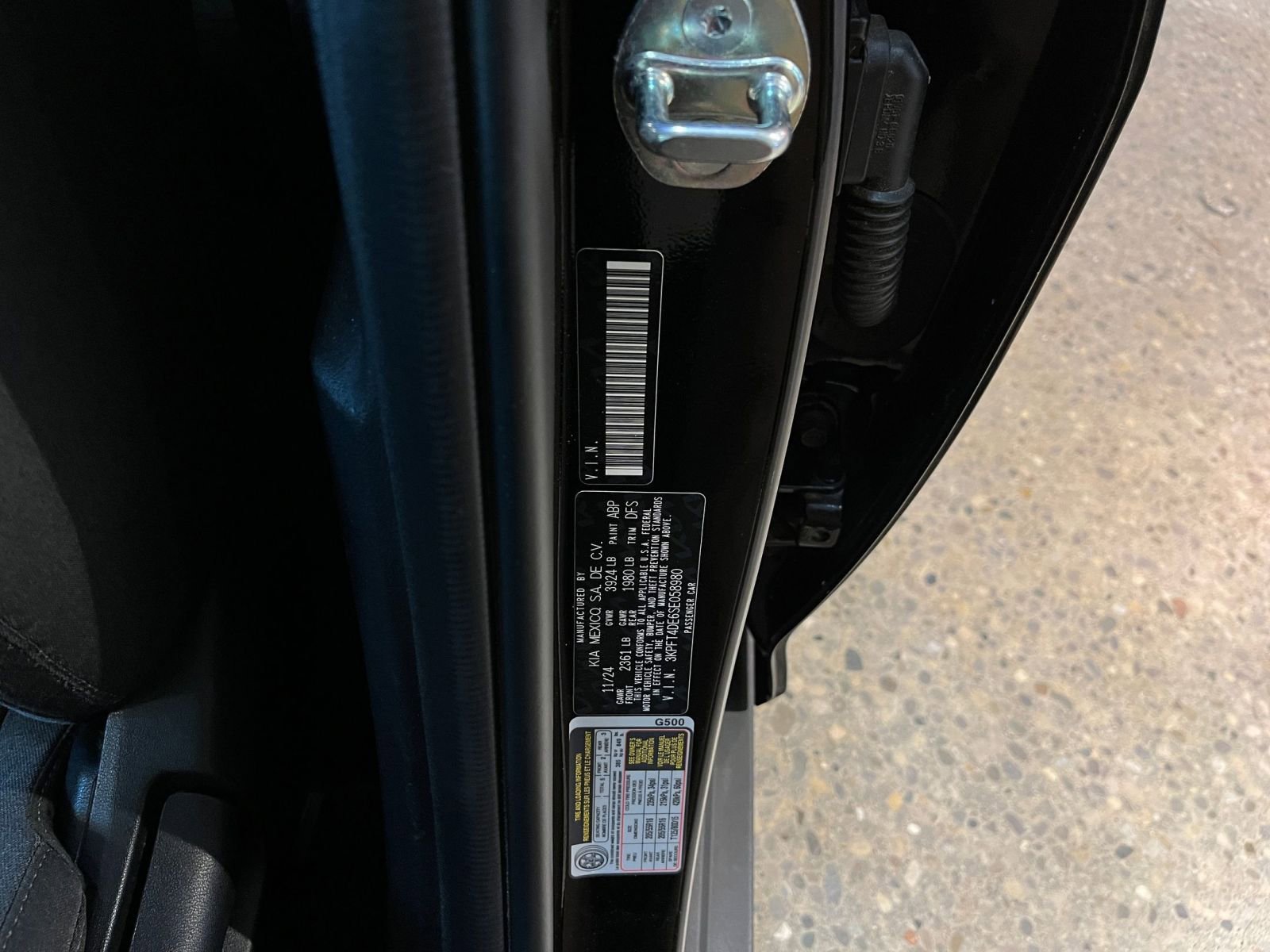 Used 2025 Kia K4 FWD image 28