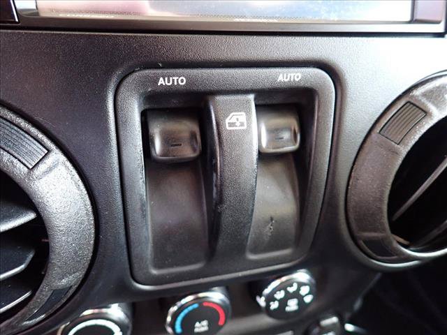Used 2012 Jeep Wrangler Sahara AWD/4WD image 20