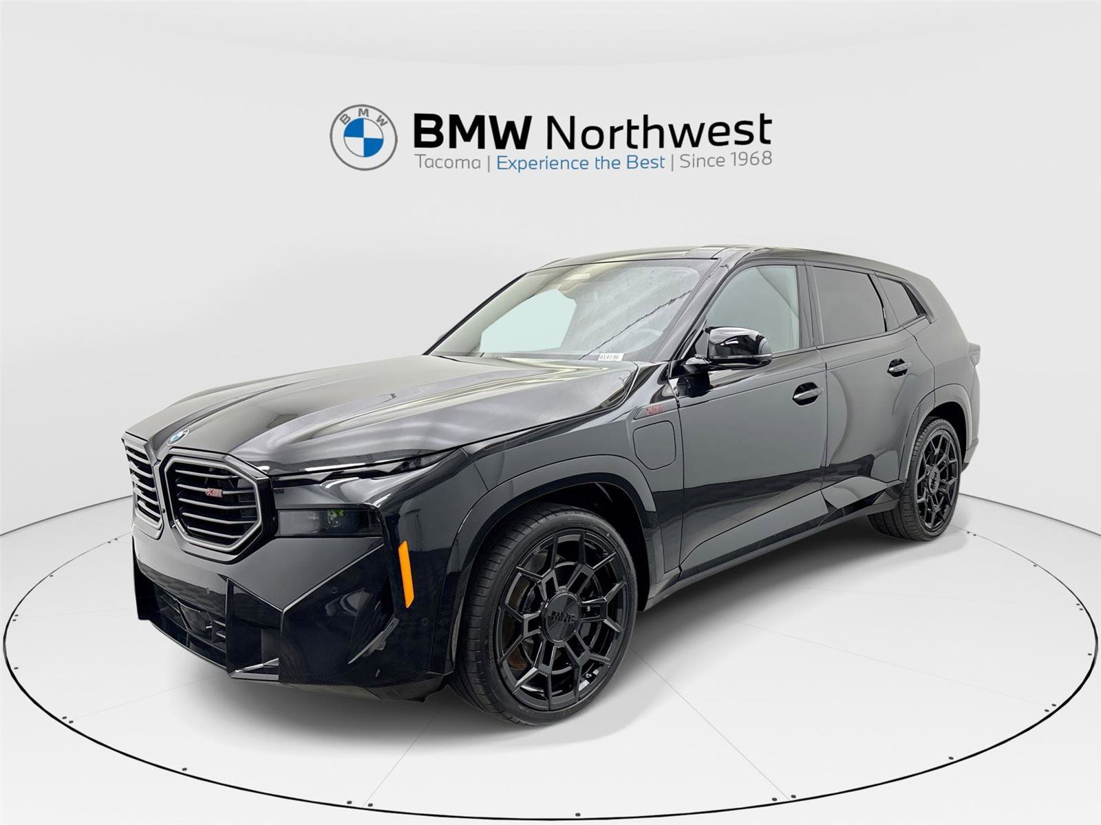 Used 2026 BMW XM Label Red AWD/4WD image 1