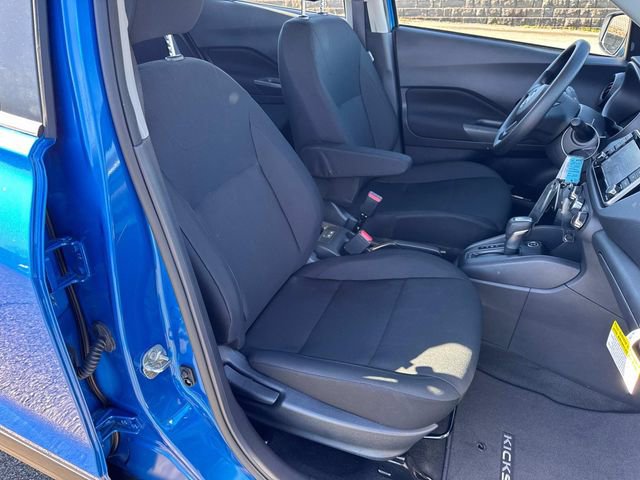 Certified 2025 Nissan Kicks Play S image 17
