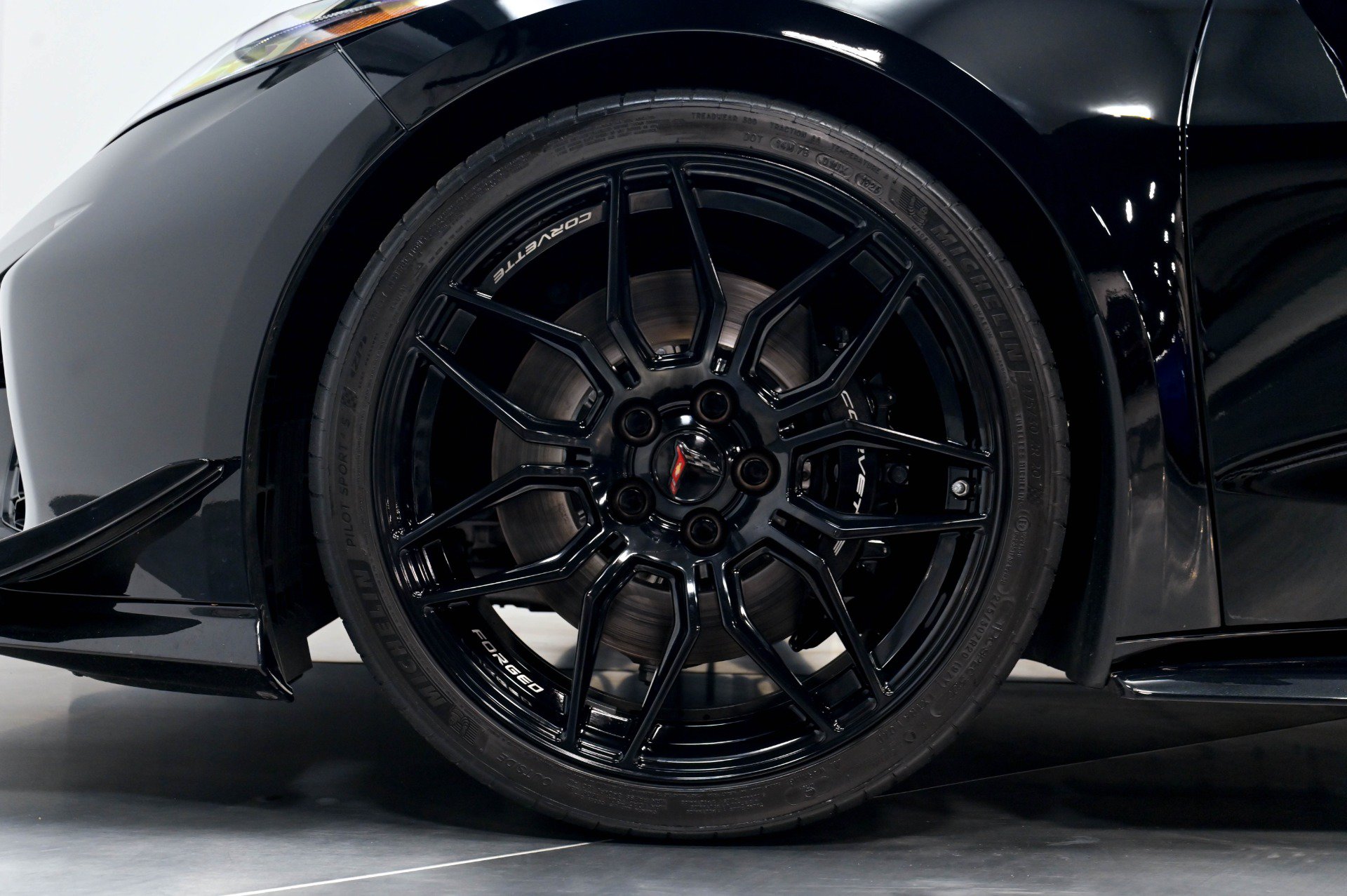 Used 2025 Chevrolet Corvette Z06 RWD image 58