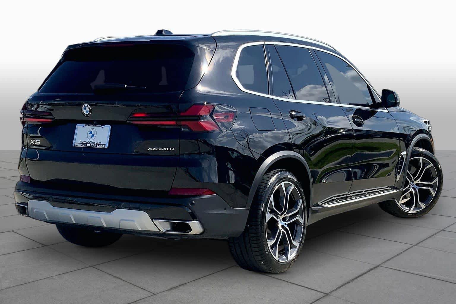 Used 2024 BMW X5 xDrive40i w/ Premium Package AWD/4WD image 12