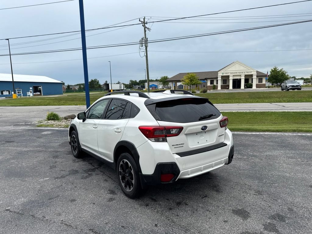 Used 2021 Subaru Crosstrek 2.0i Premium w/ Moonroof Package AWD/4WD image 3