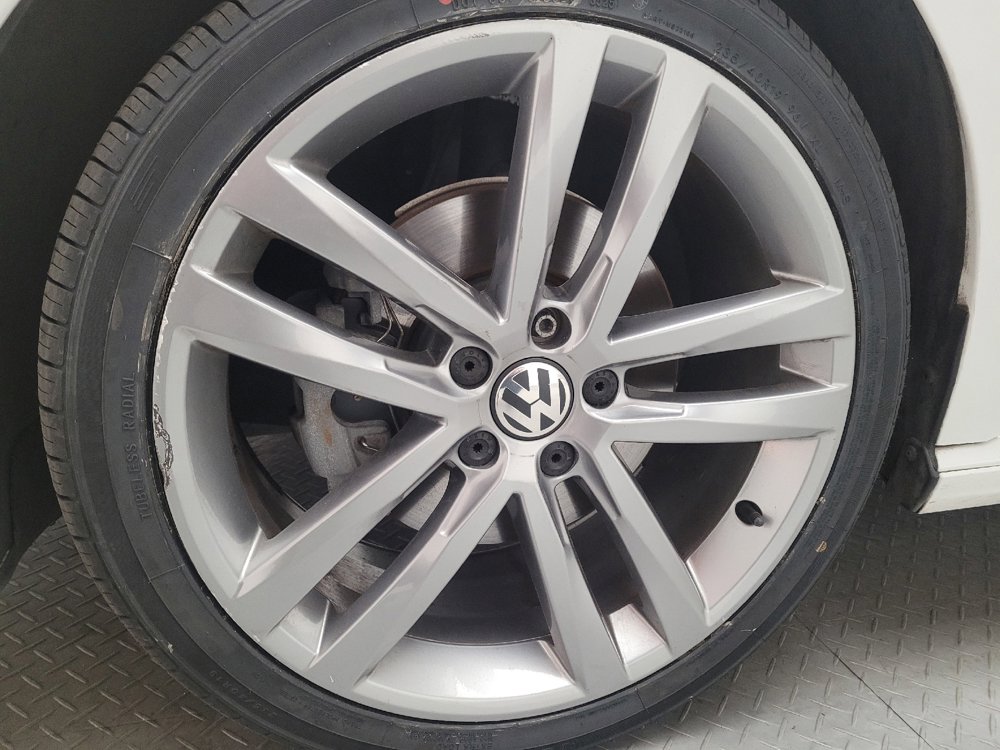 Used 2017 Volkswagen Passat 1.8T R-Line image 31