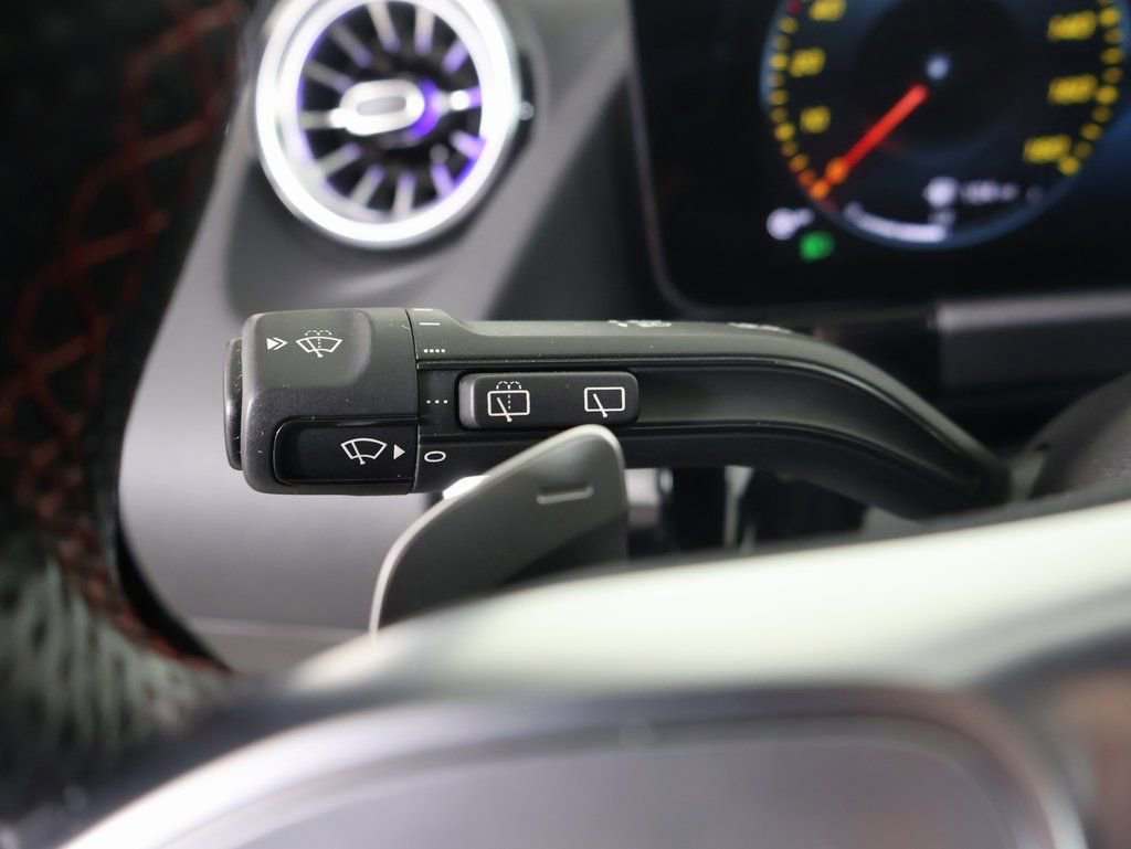 Used 2023 Mercedes-Benz GLA 35 AMG 4MATIC image 26