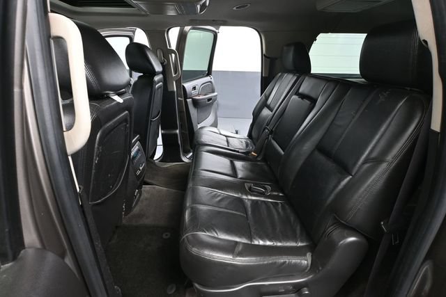 Used 2012 GMC Yukon XL SLT w/ SLT-2 Equipment Package AWD/4WD image 36