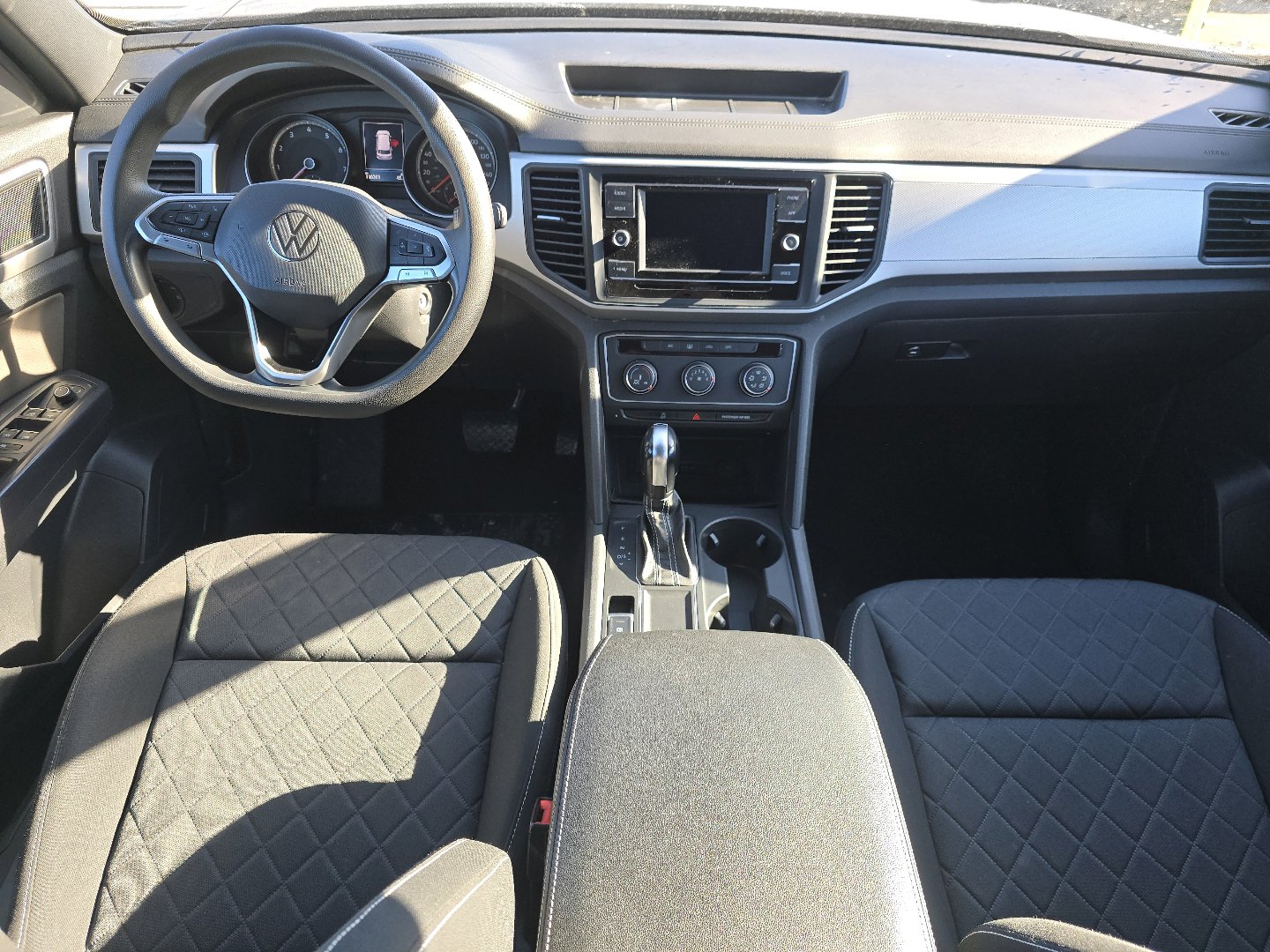 Used 2021 Volkswagen Atlas Cross Sport S image 18