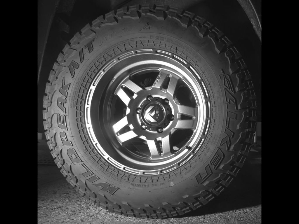 Used 2010 Toyota Tacoma 4x4 Double Cab image 31