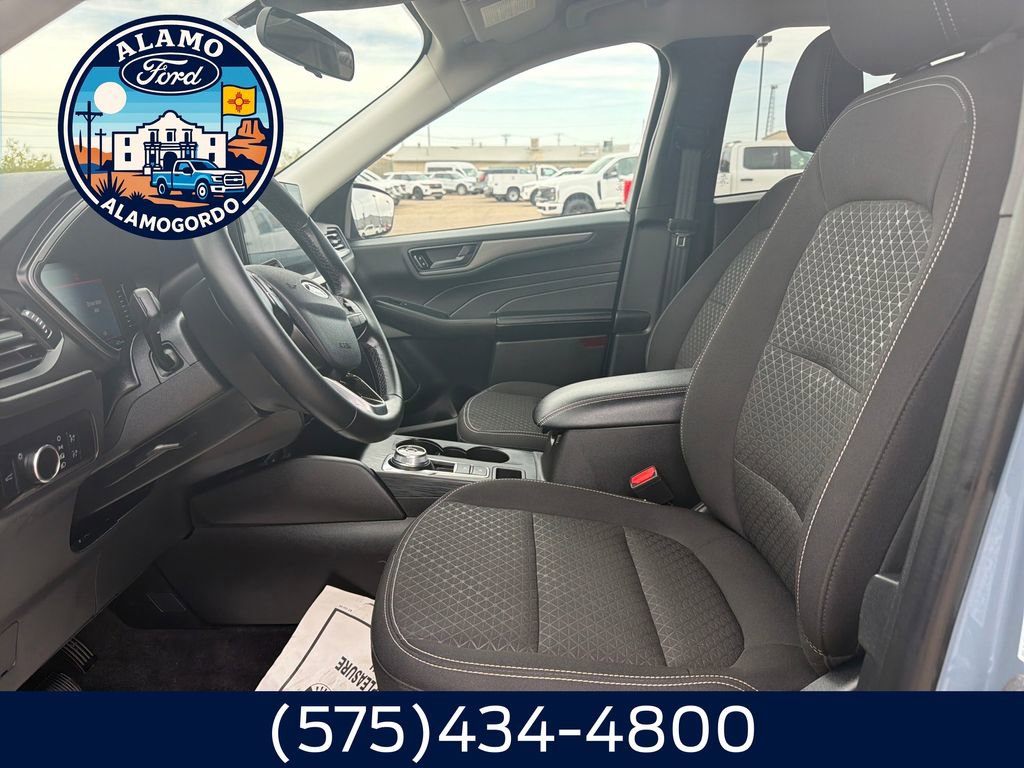 Used 2024 Ford Escape Active w/ Tech Pack #1 FWD image 9