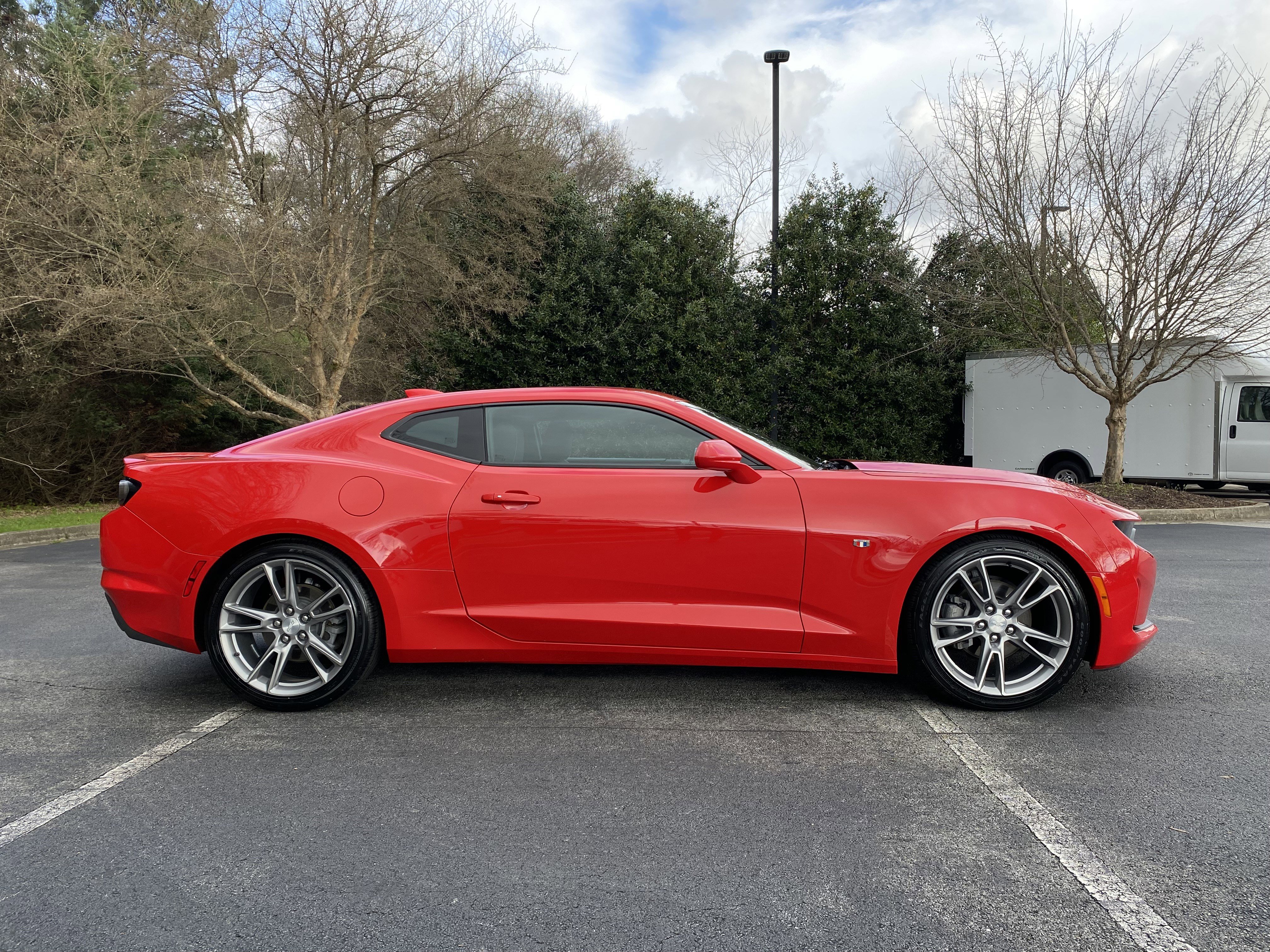 Used 2021 Chevrolet Camaro LT w/ RS Package image 10