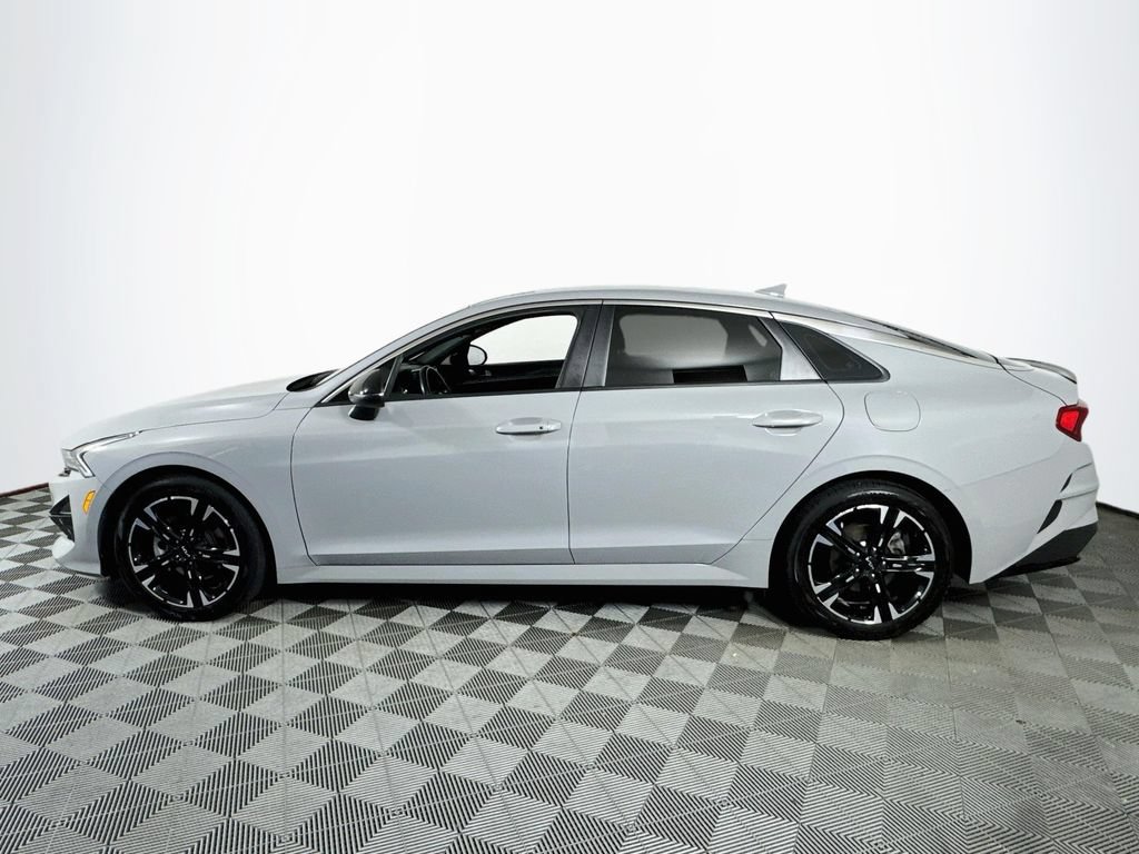 Used 2024 Kia K5 GT-Line w/ GT-Line Premium Package FWD image 4