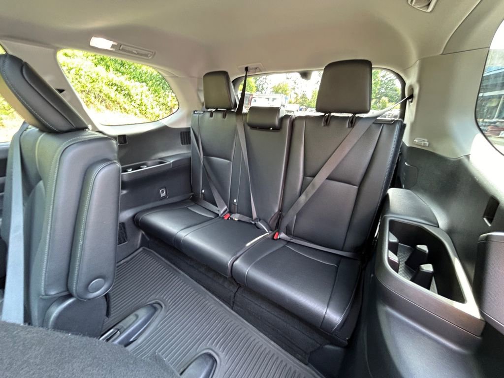 Used 2024 Toyota Grand Highlander Platinum image 35