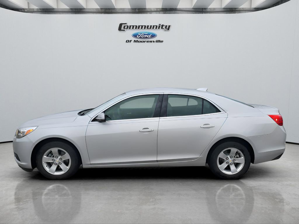 Used 2016 Chevrolet Malibu LT image 5