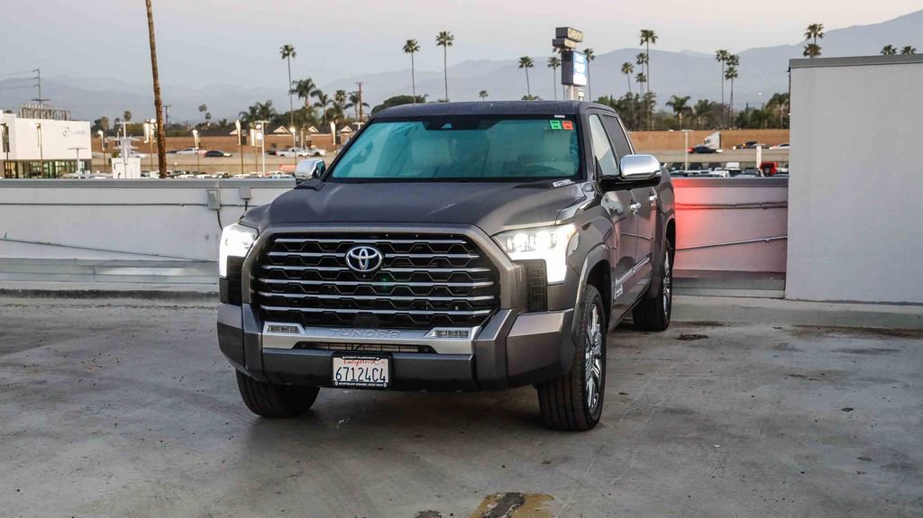 Used 2023 Toyota Tundra Capstone AWD/4WD image 4
