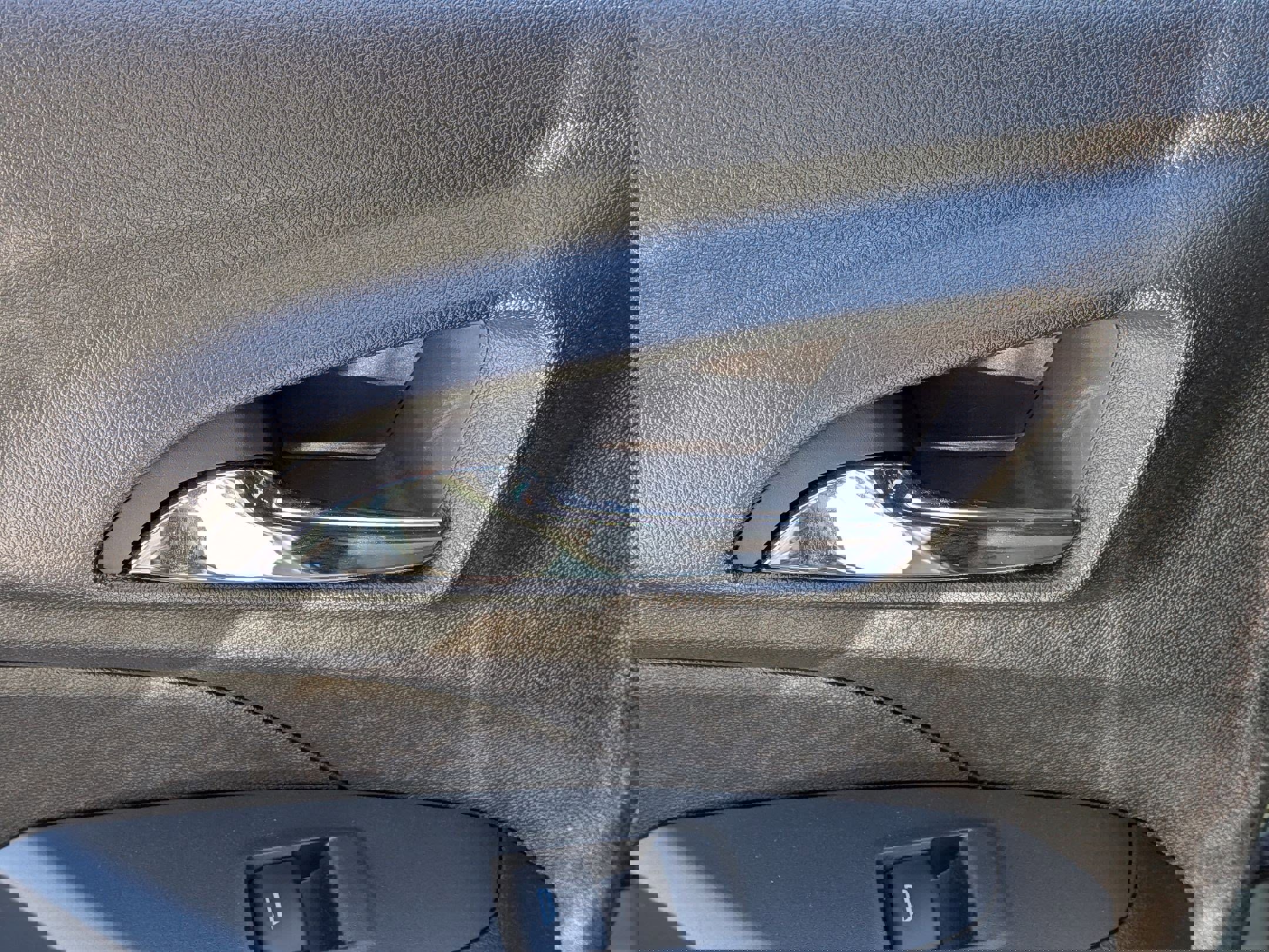 Used 2024 Chevrolet Trax RS w/ Sunroof Package image 26