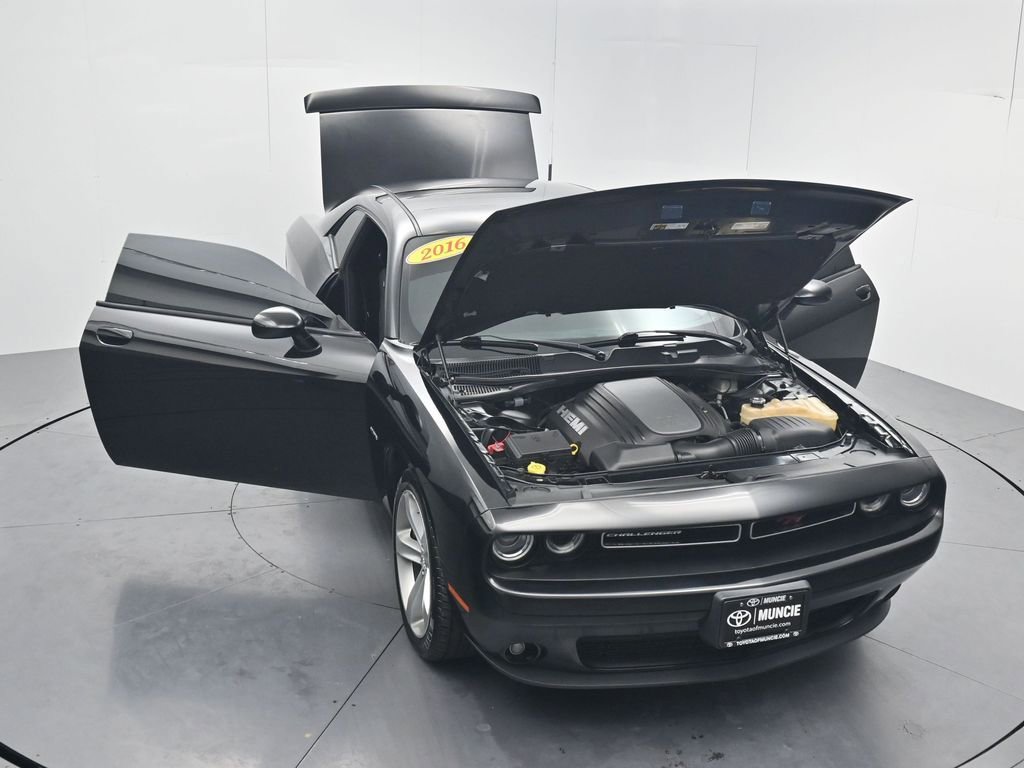 Used 2016 Dodge Challenger R/T RWD image 54