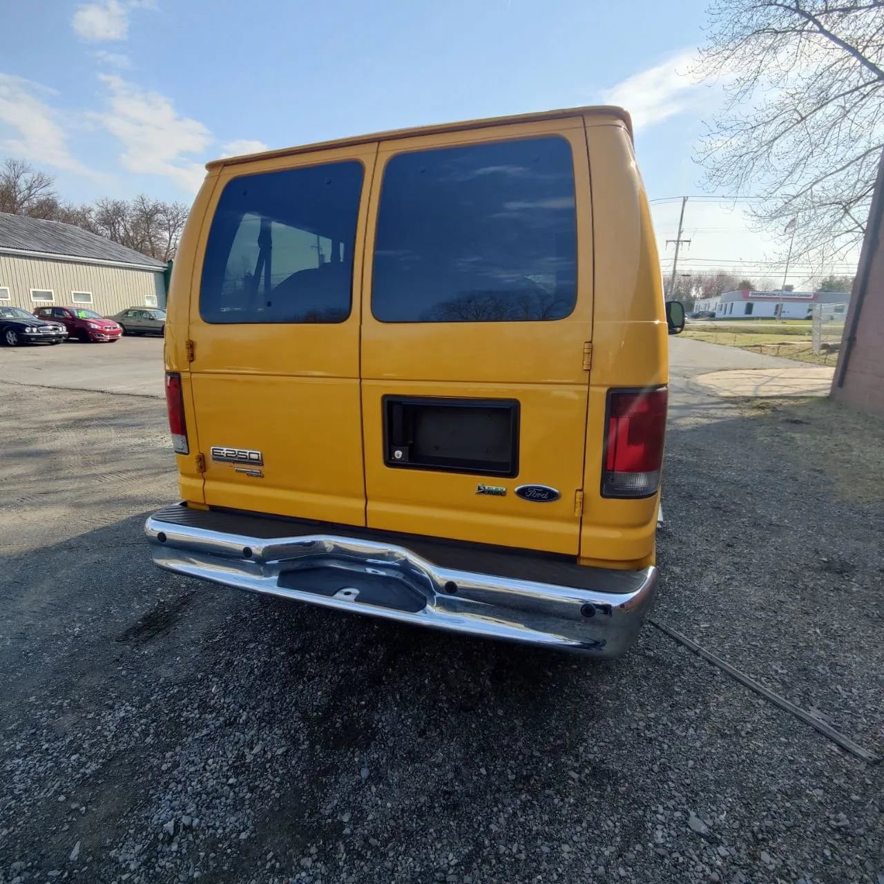 Used 2014 Ford E-250 and Econoline 250 image 16
