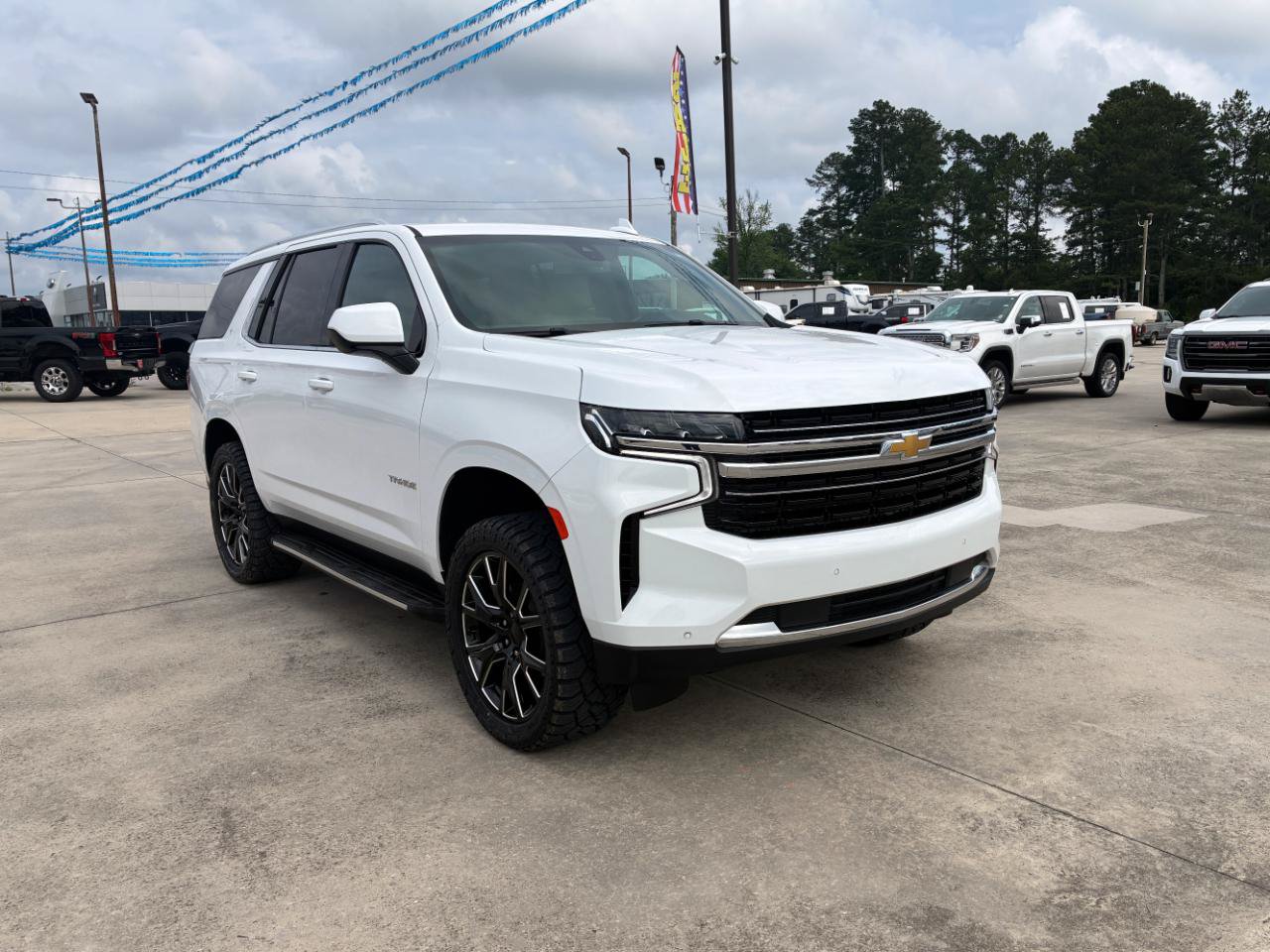 Used 2022 Chevrolet Tahoe LT AWD/4WD image 4