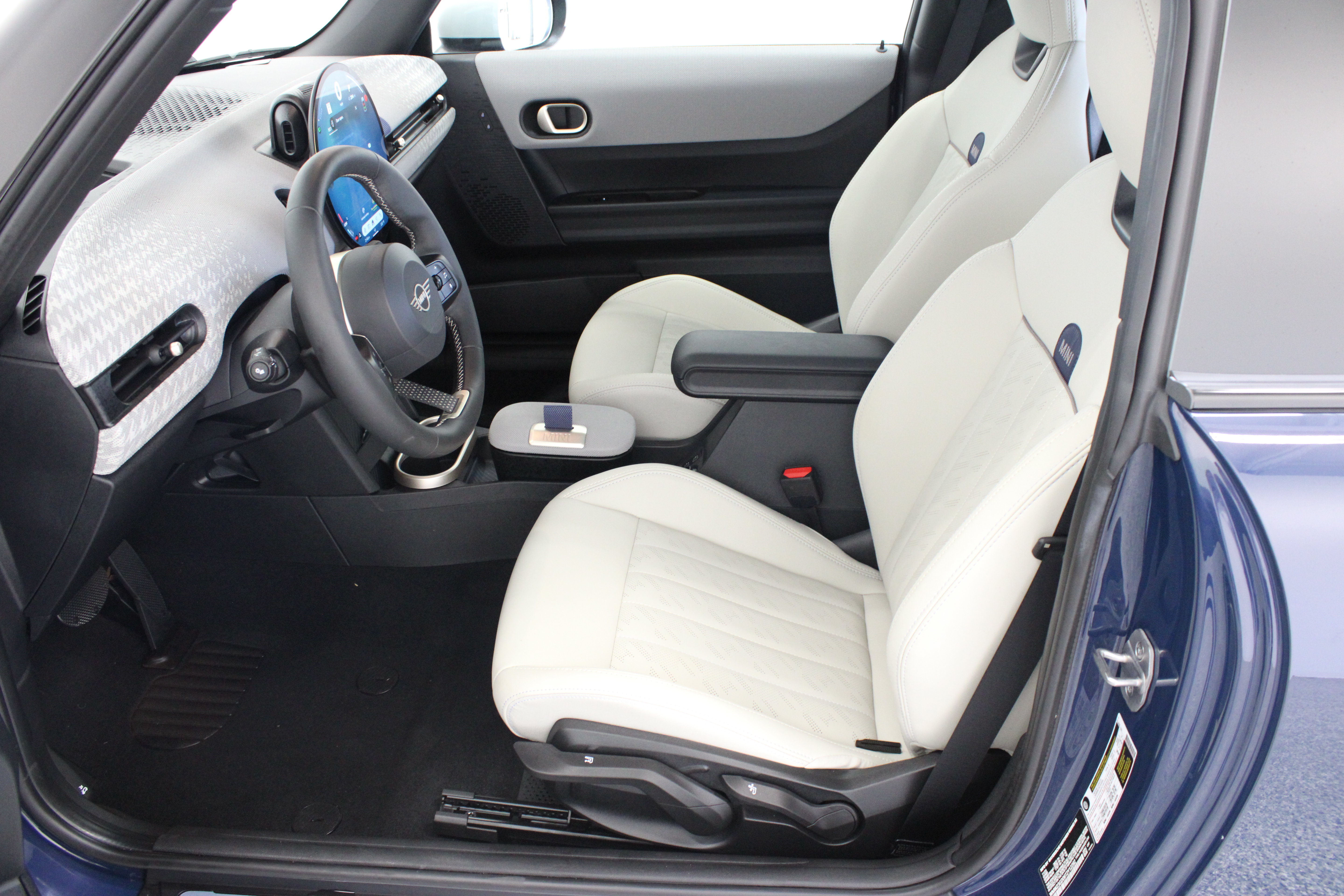Used 2026 MINI Cooper S FWD image 14