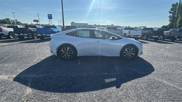 New 2026 Toyota Prius Plug-In Hybrid image 8