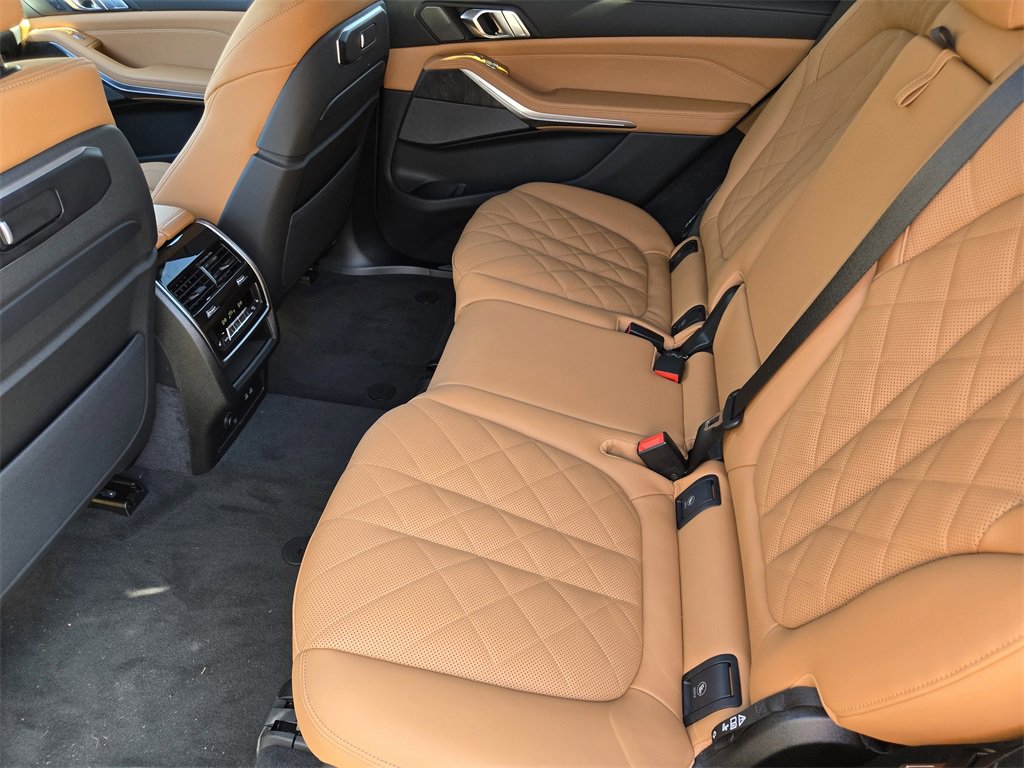 New 2026 BMW X7 xDrive40i image 32