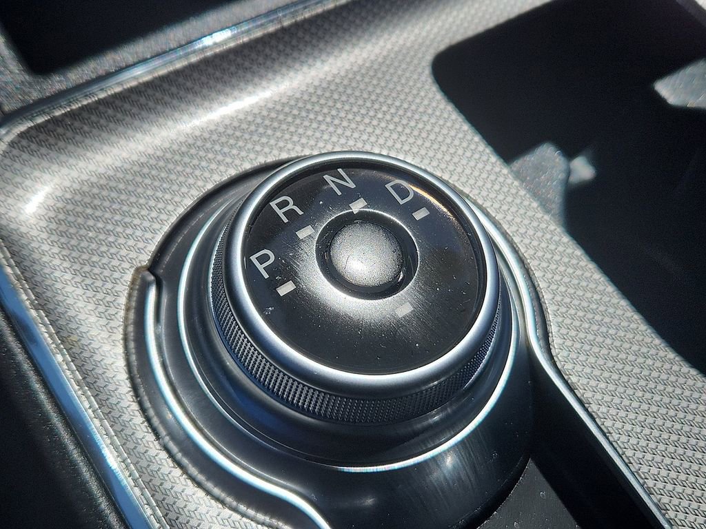 Used 2021 Ford Edge ST image 9