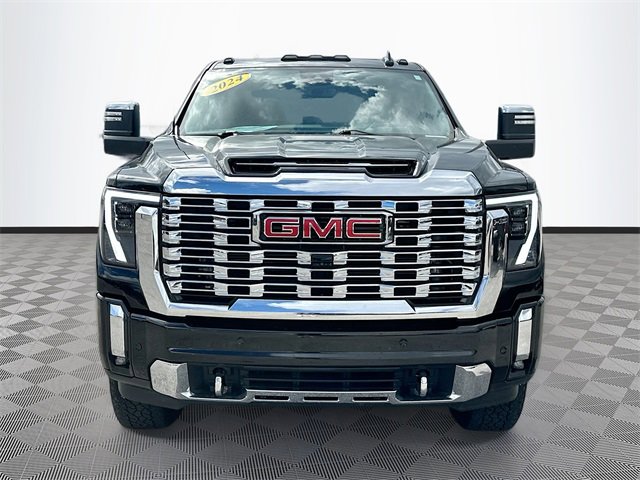 Used 2024 GMC Sierra 2500 Denali w/ Denali Reserve Package image 2