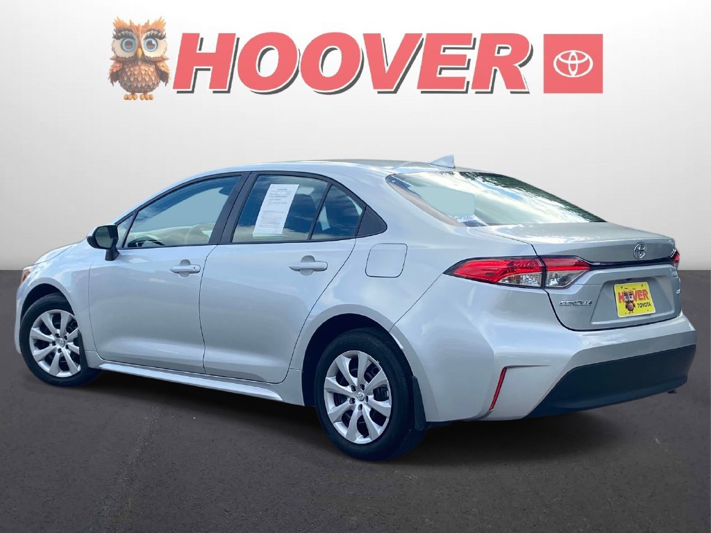Used 2025 Toyota Corolla LE FWD image 5