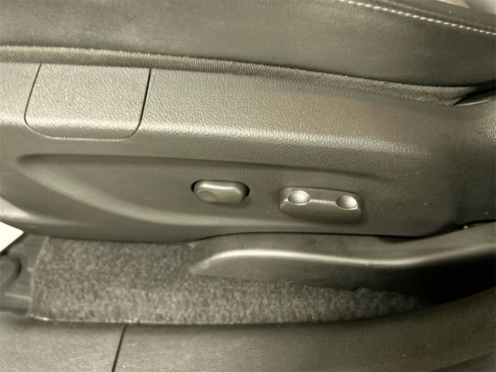 Used 2019 Buick Encore Preferred image 10
