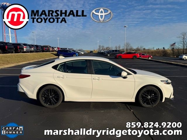 Certified 2025 Toyota Camry SE image 2