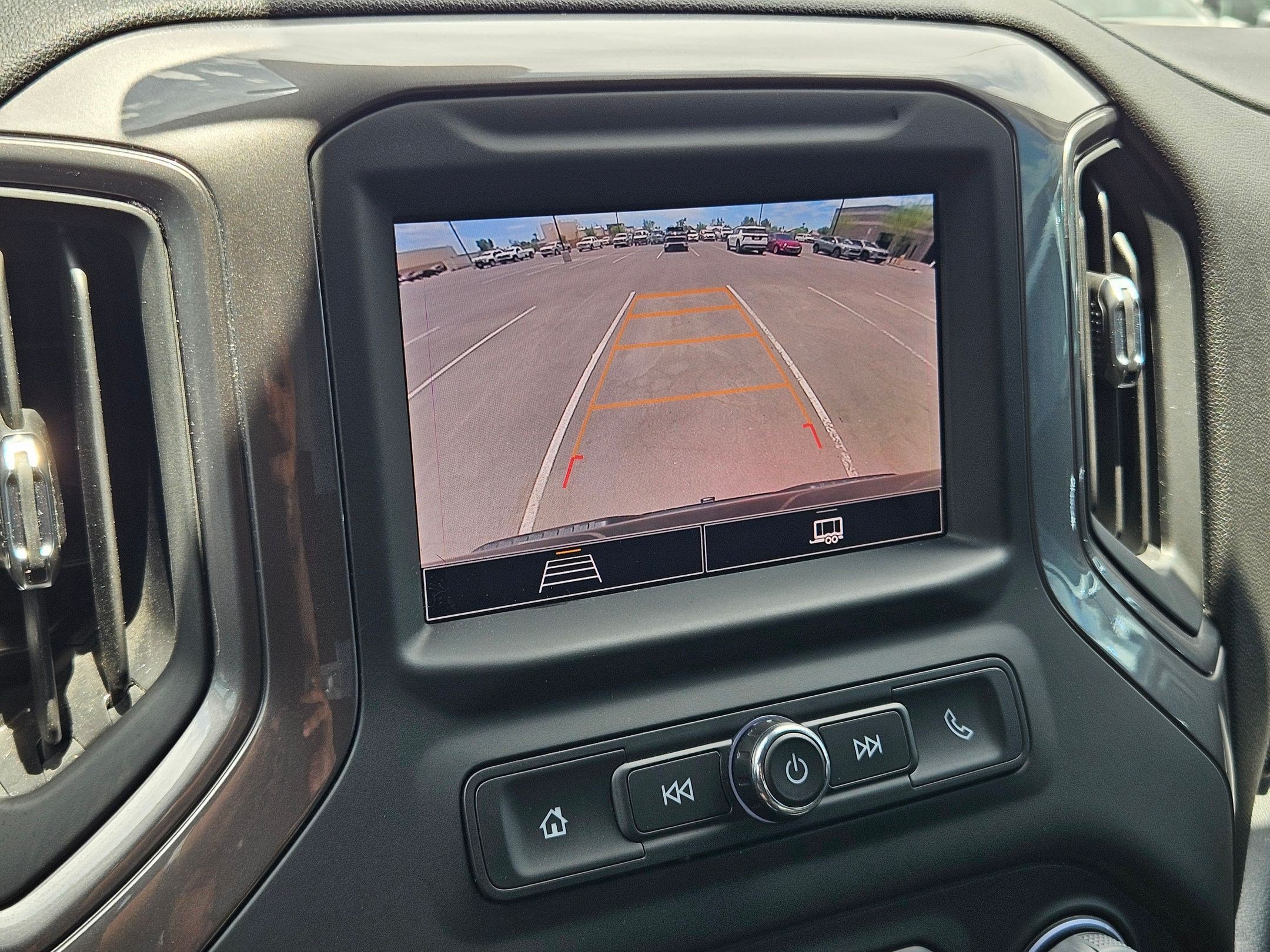 Certified 2025 Chevrolet Silverado 1500 Custom AWD/4WD image 19