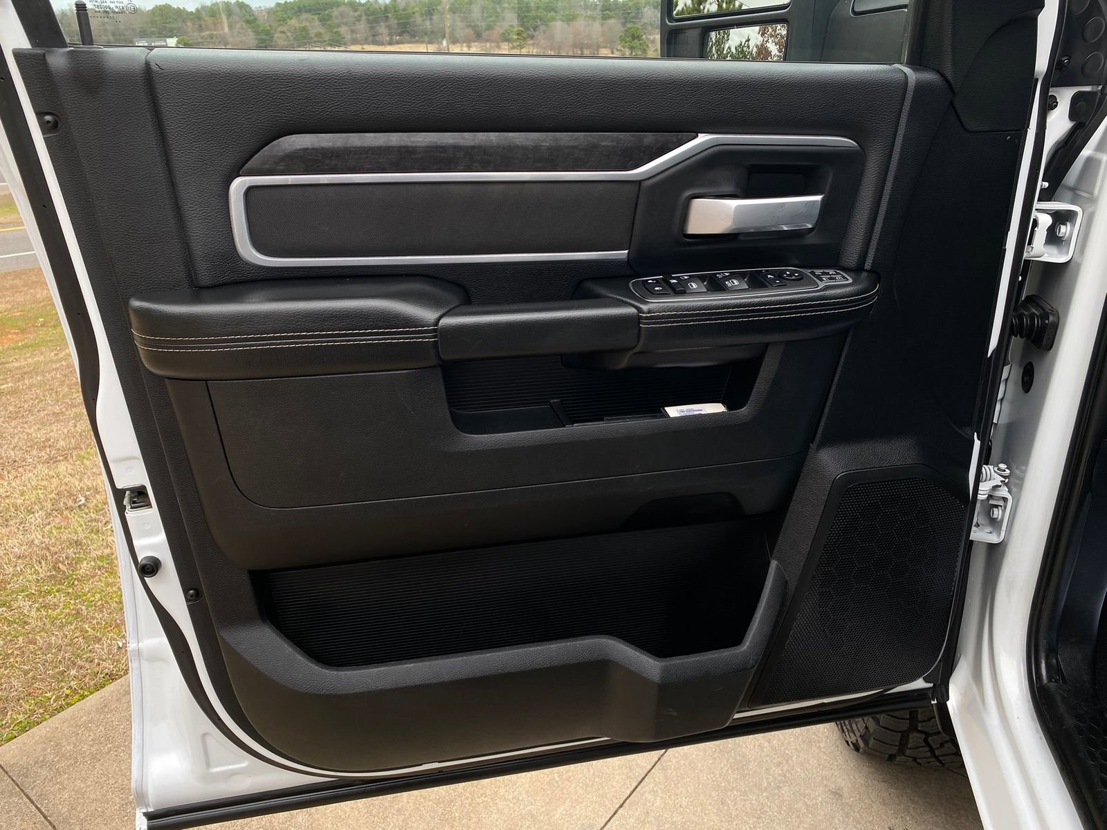 Used 2024 RAM 2500 Big Horn image 26