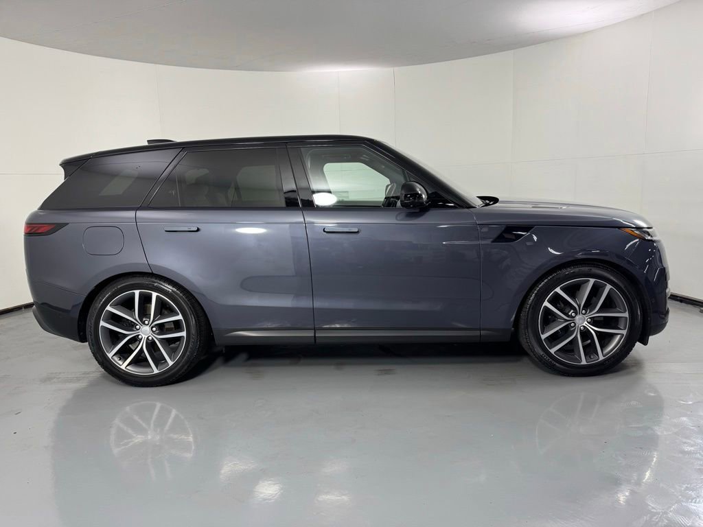 Used 2023 Land Rover Range Rover Sport SE AWD/4WD image 5