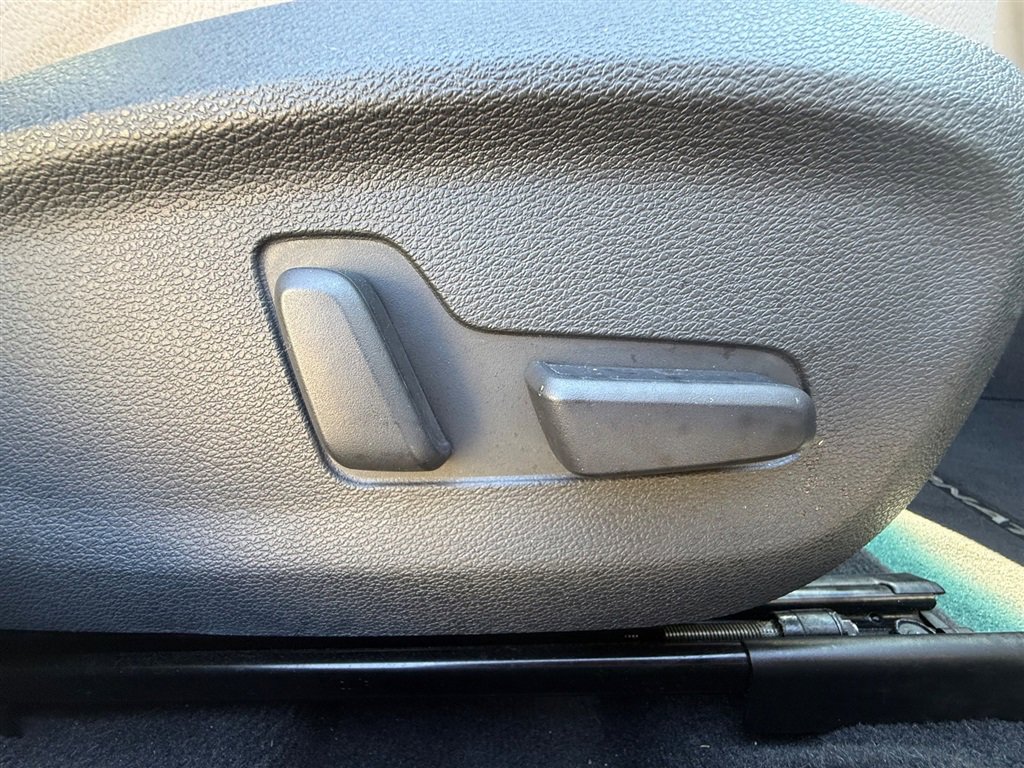 Used 2016 Hyundai Sonata Limited w/ Option Group 05 FWD image 27