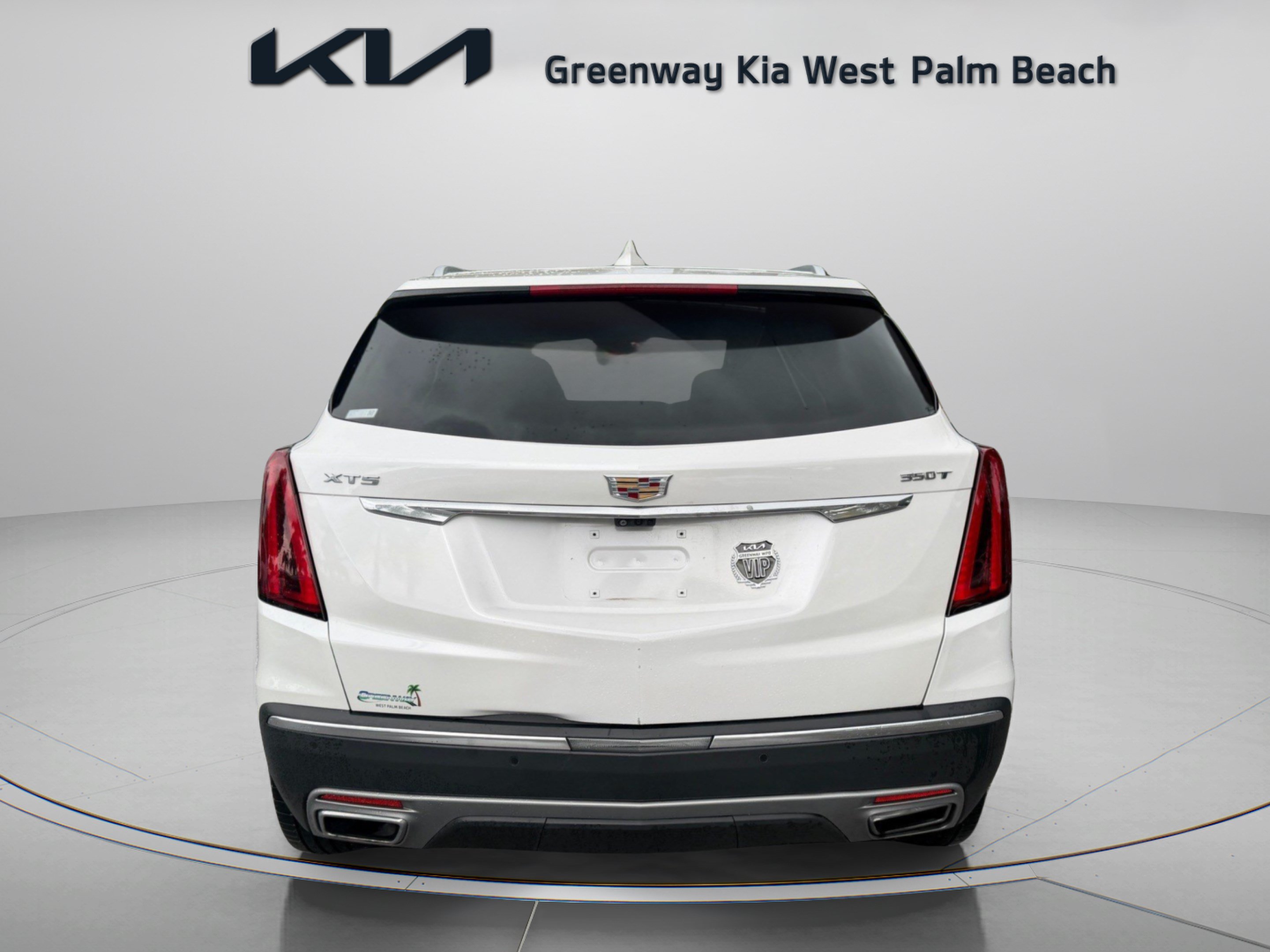 Used 2023 Cadillac XT5 Premium Luxury w/ Technology Package FWD image 6