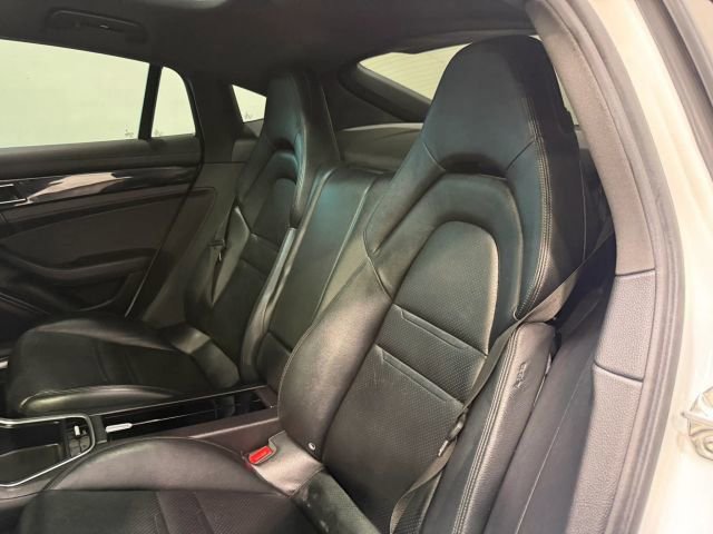 Used 2017 Porsche Panamera 4 image 25