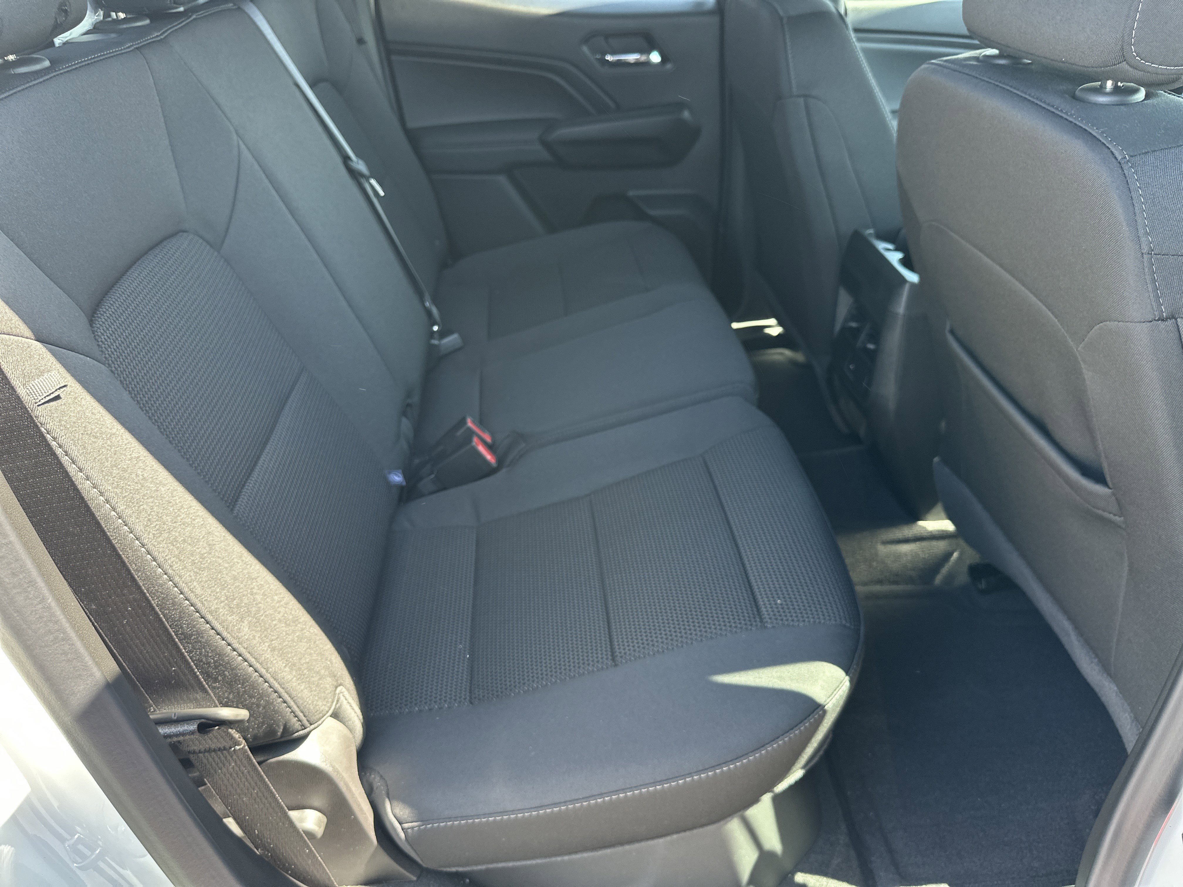 Used 2026 GMC Canyon Elevation image 16