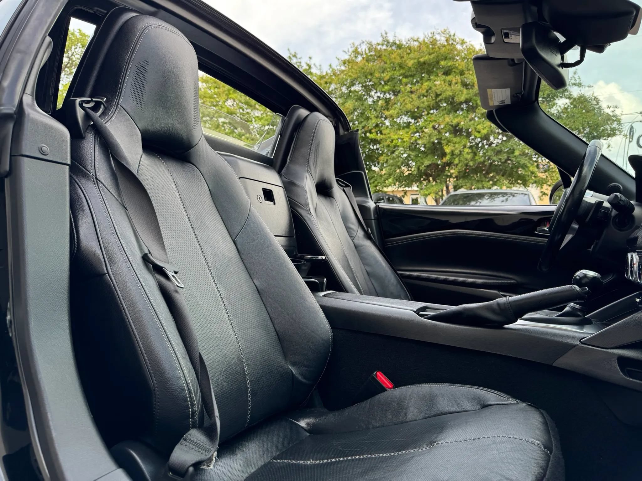 Used 2020 MAZDA MX-5 Miata RF Grand Touring RWD image 29