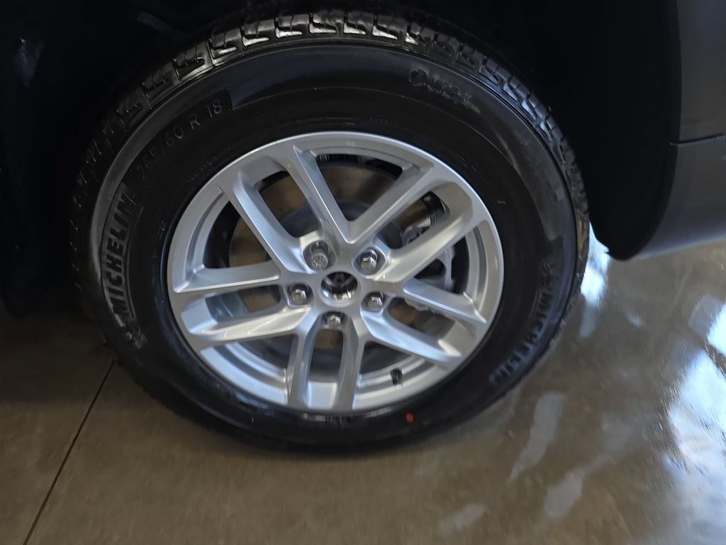 New 2026 Jeep Grand Cherokee L Laredo AWD/4WD image 34