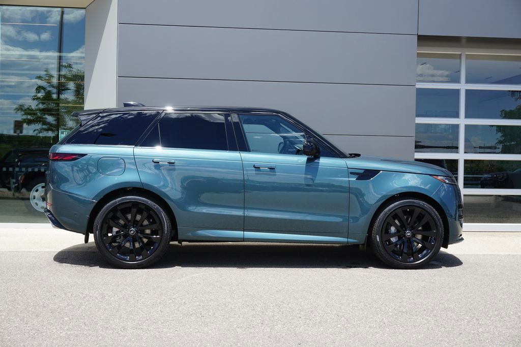 New 2025 Land Rover Range Rover Sport Dynamic SE image 7