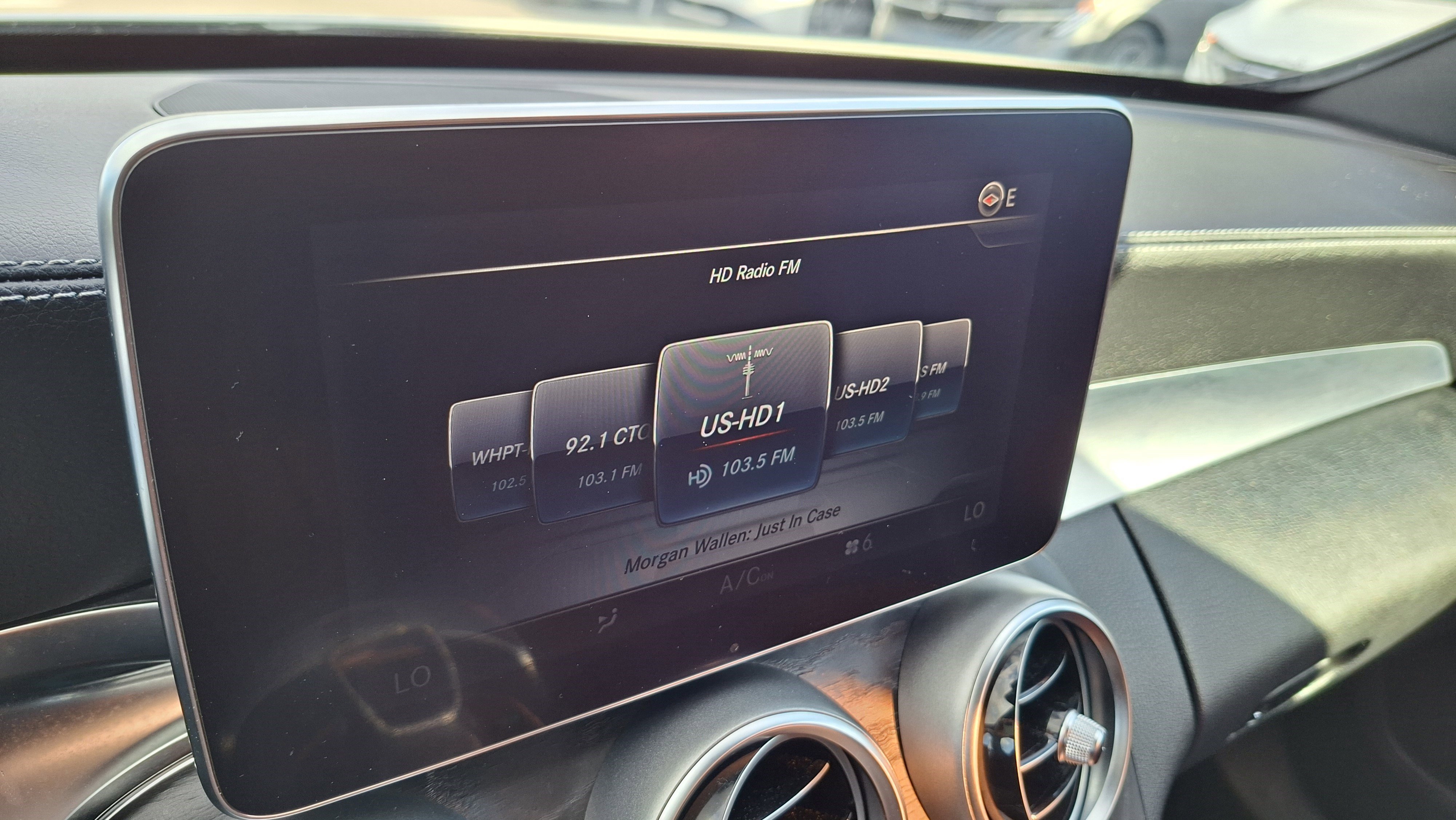 Used 2015 Mercedes-Benz C 400 4MATIC image 14