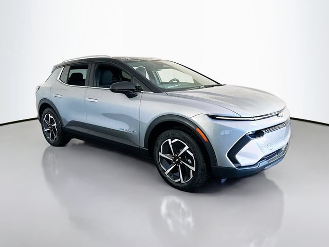 New 2026 Chevrolet Equinox EV LT AWD/4WD image 2